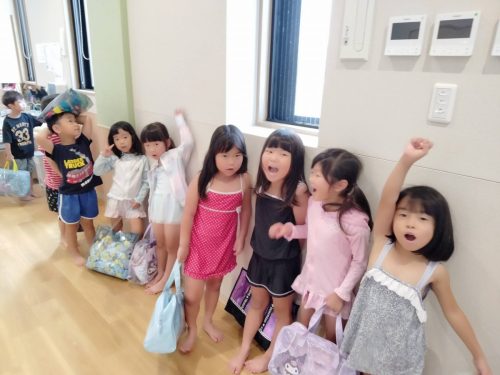 7月7日：水着に着替えて、水遊びの準備OKです！