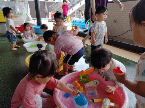 ８月８日：沢山おもちゃがあって楽しいね♪