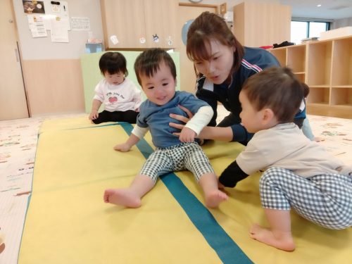 10月22日：先生に滑り台をしてもらったよ！シュー☆