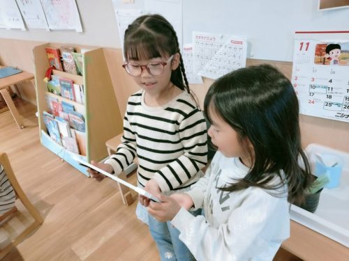 11月18日：献立をお当番さんが読み上げてくれました。