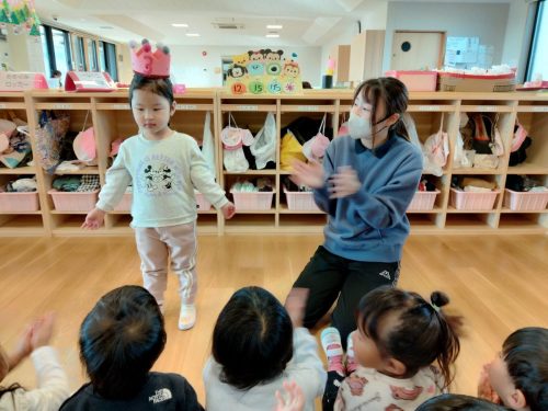 12月15日：お誕生日の友達のお祝いをしたよ！「「「おめでとう✨」」」