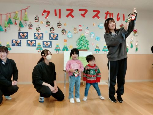 12月19日：製作の紹介をしたよ！サンタさんとトナカイさんがいてかわいいね♡