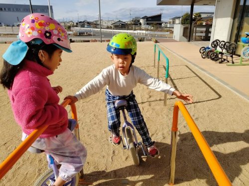 1月20日：手を離して進めるようになりました。