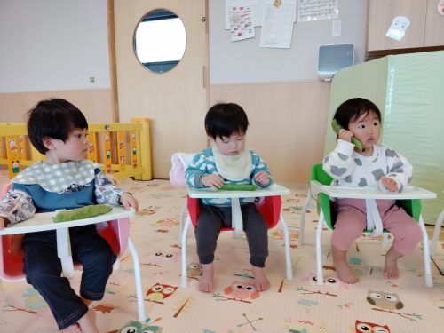 3月10日：本物のそらまめを触ったよ♪電話にしてみたよ(^○^)