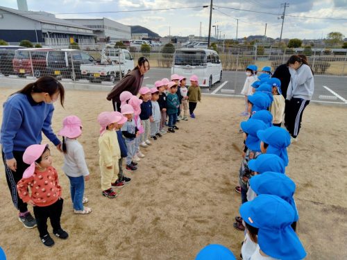 3月10日：最後はみんなで「遊んでくれてありがとう」のお礼を伝えたよ( *´艸｀)