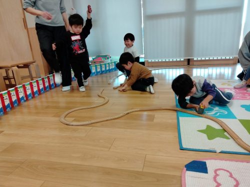 3月12日：長いくねくね道が出来たよ♪