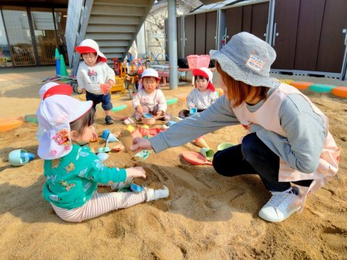 3月13日：アイスクリーム屋さんごっこをして遊んだよ♬