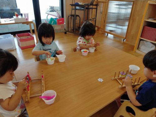 8月26日：スプーンを使ってカップに移すこともできたよ！