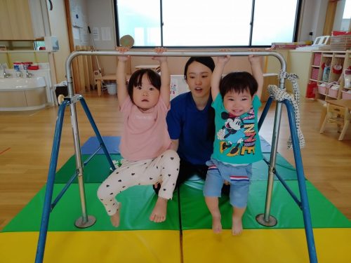 8月28日：「先生見て～！」「ぶら下がれたよ！」