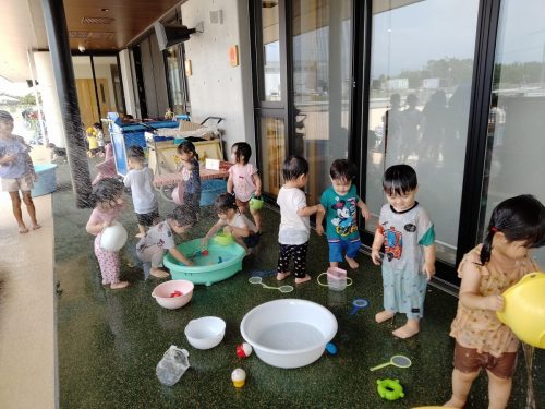 8月28日：シャワーもへっちゃら！気持ちがいいね！