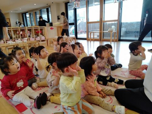 3月10日：「ばあ！！」うさぎさんだったね！