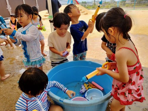 7月7日：この水鉄砲…。威力が強いんです…。