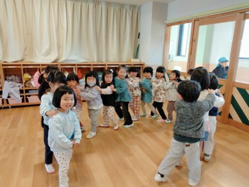 12月15日：長い1つの列車が完成しました☆