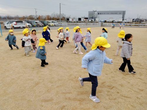 12月17日：転がしドッジをしました。