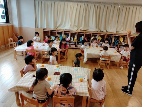 7月3日：七夕の製作をしました。最後の仕上げです！