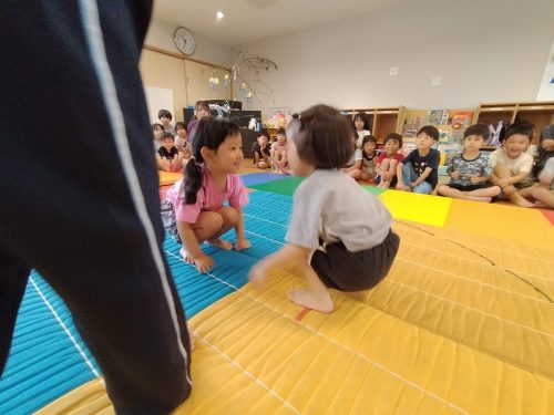 7月4日：ニコニコの2人！勝負の行方はいかに？