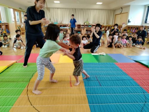 7月4日：「のこったのこった～」