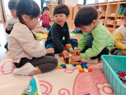 3月11日：マイクラブロックで遊んだよ！お友達を誘いながら遊べたね(^^♪