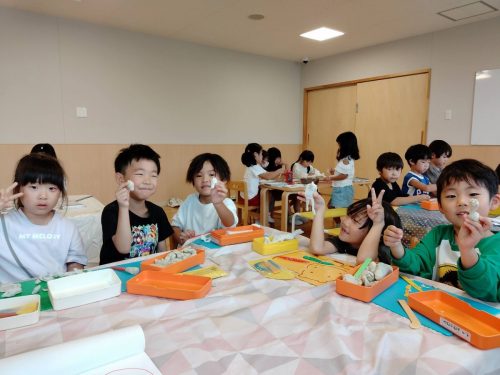 10月20日：粘土で遊びました。